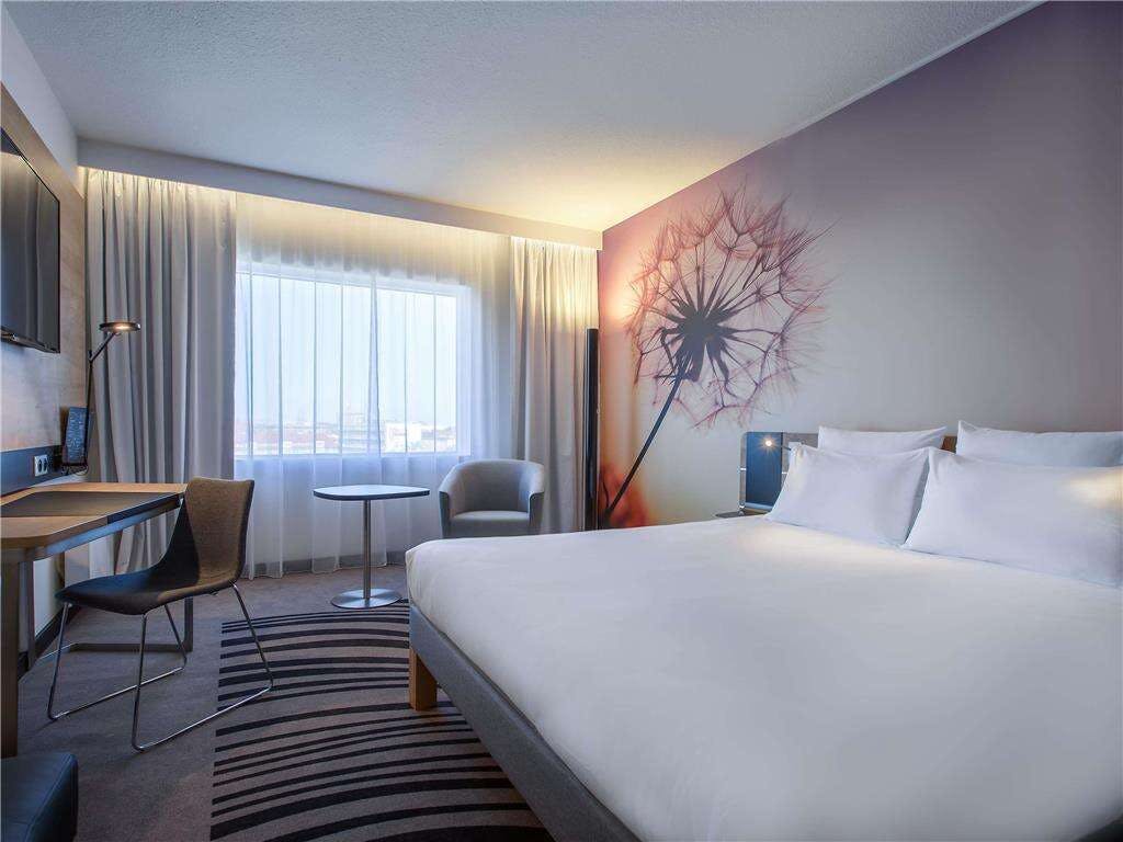 Hotel Novotel Wroclaw Centrum photo 2