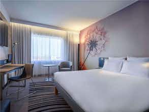 Hotel Novotel Wroclaw Centrum photo 2