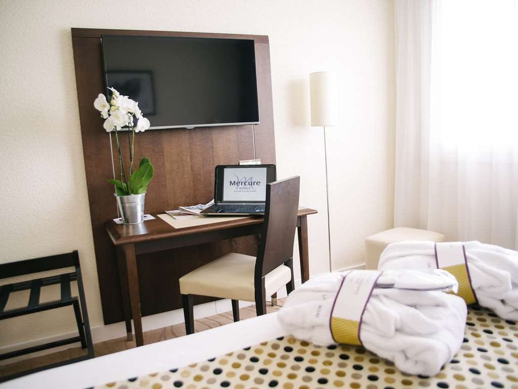 Hotel Novotel Angers Lac De Maine photo 2