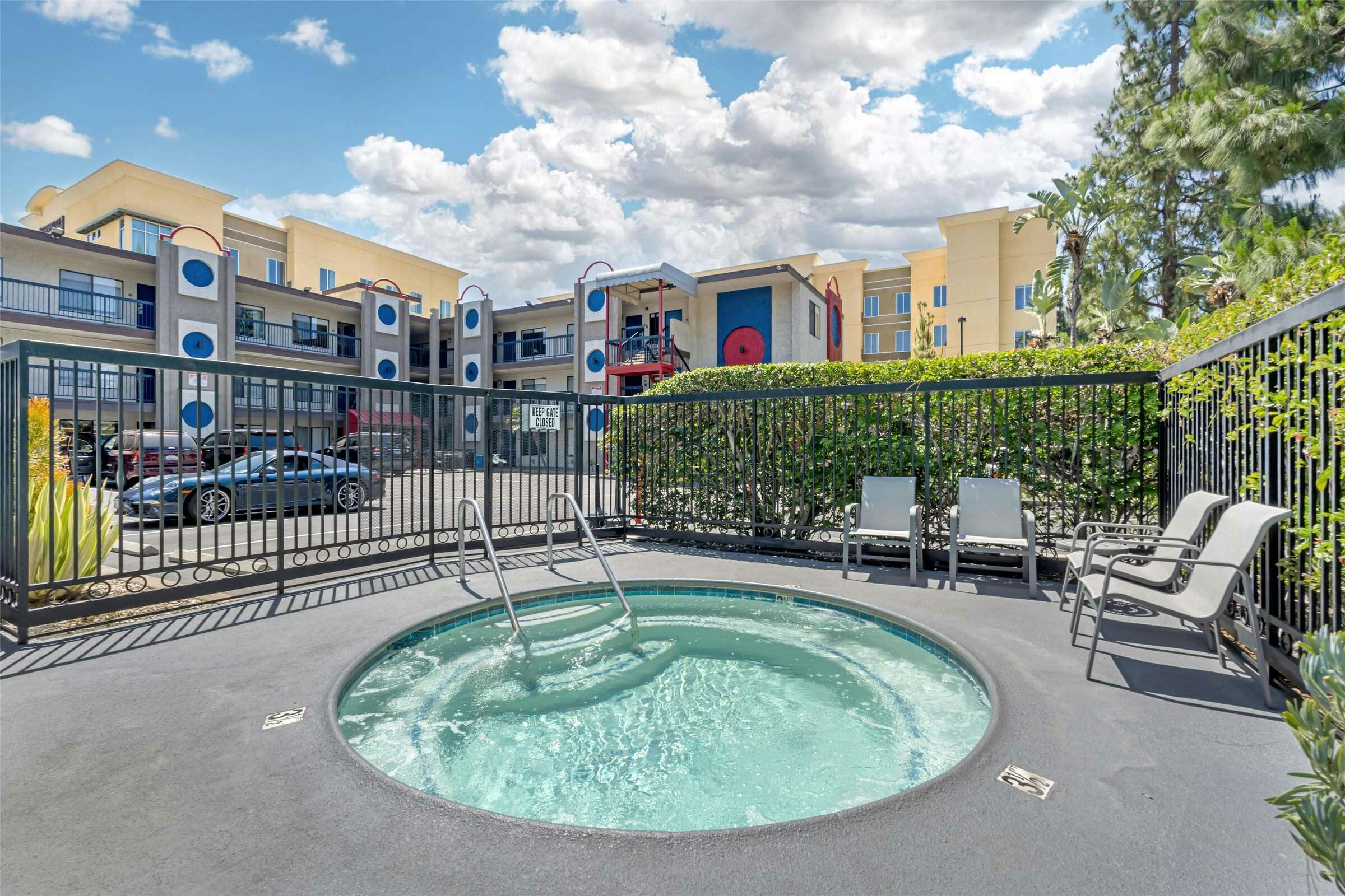 Hotel Best Western Courtesy Inn photo 5