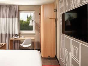 Hotel Ibis Coventry Centre photo 4
