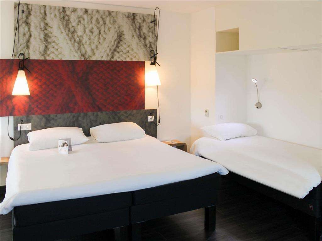 Hotel Ibis La Roche Sur Yon photo 2