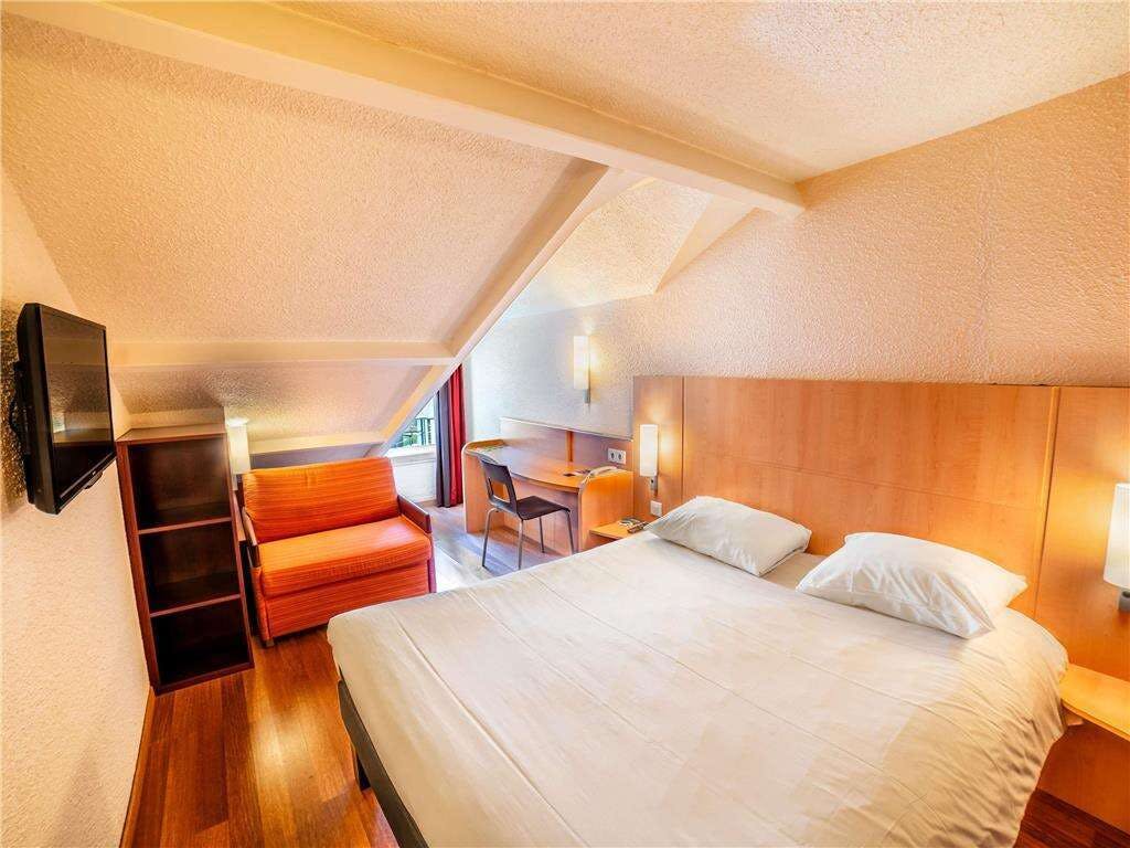 Hotel Ibis La Roche Sur Yon photo 3