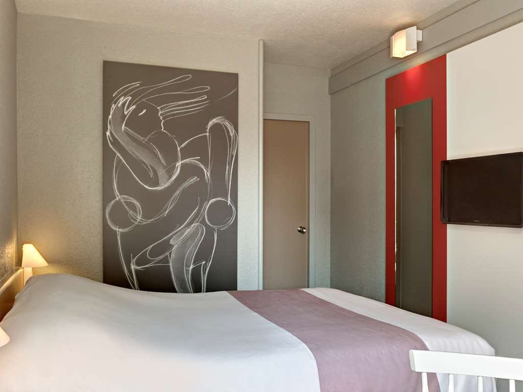 Hotel Ibis La Roche Sur Yon photo 4