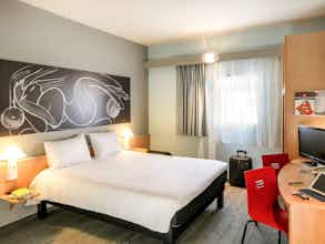 Hotel Ibis Orange Sud photo 1
