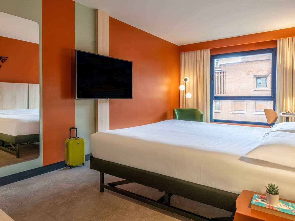 Hotel Ibis Styles Zaragoza Ramiro I photo 5