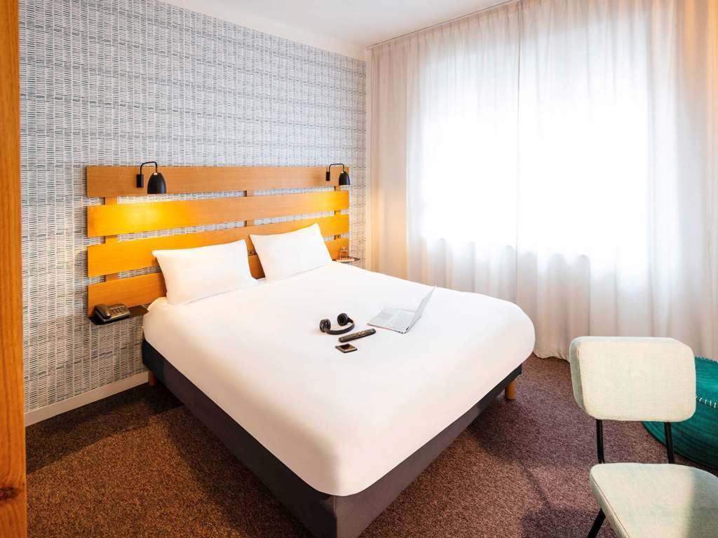 Hotel Ibis Styles Calais Centre photo 1
