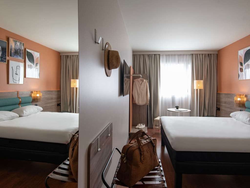 Hotel Ibis Golfe De Saint Tropez photo 3