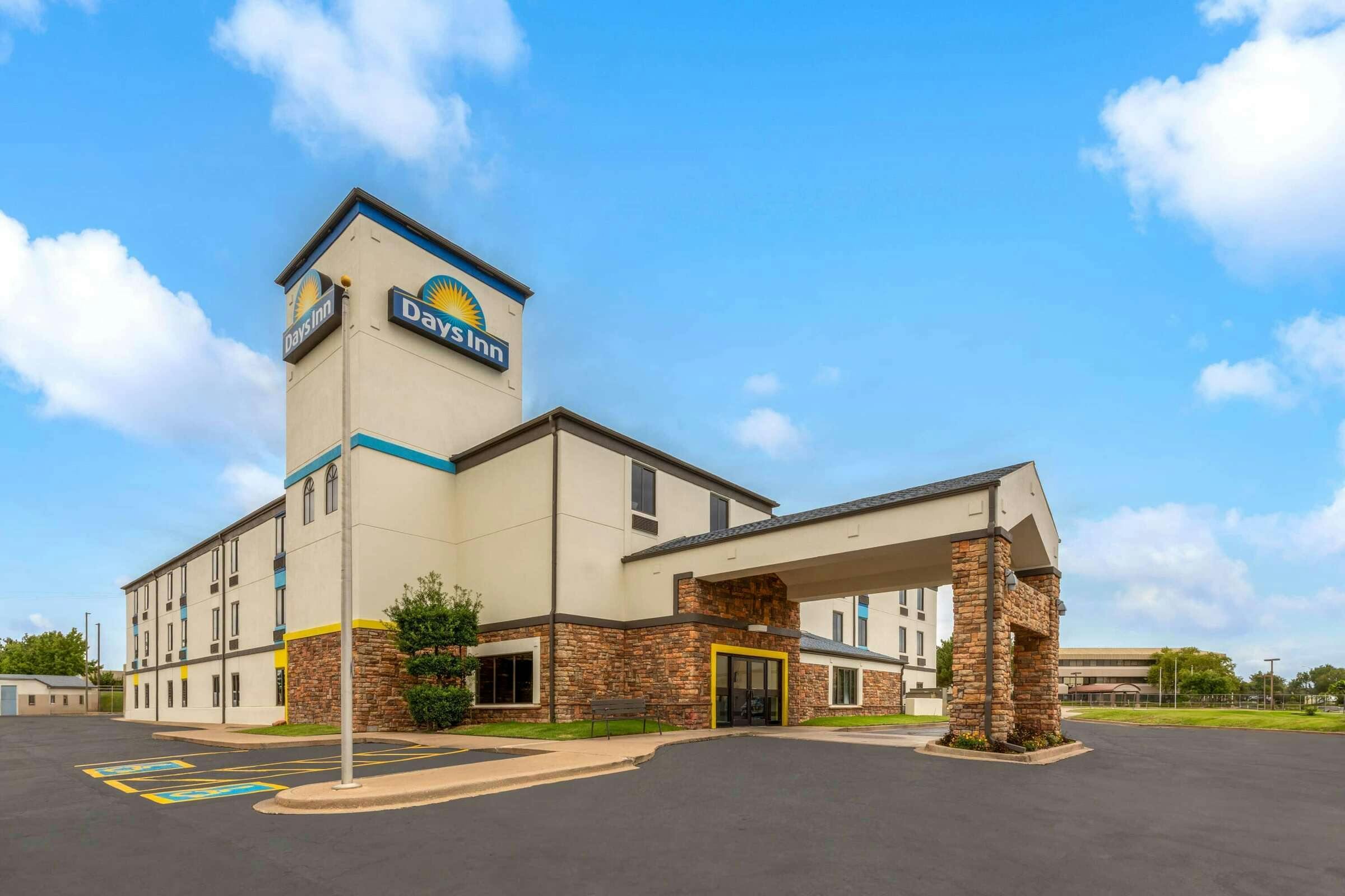 Days Inn by Wyndham Tulsa Central