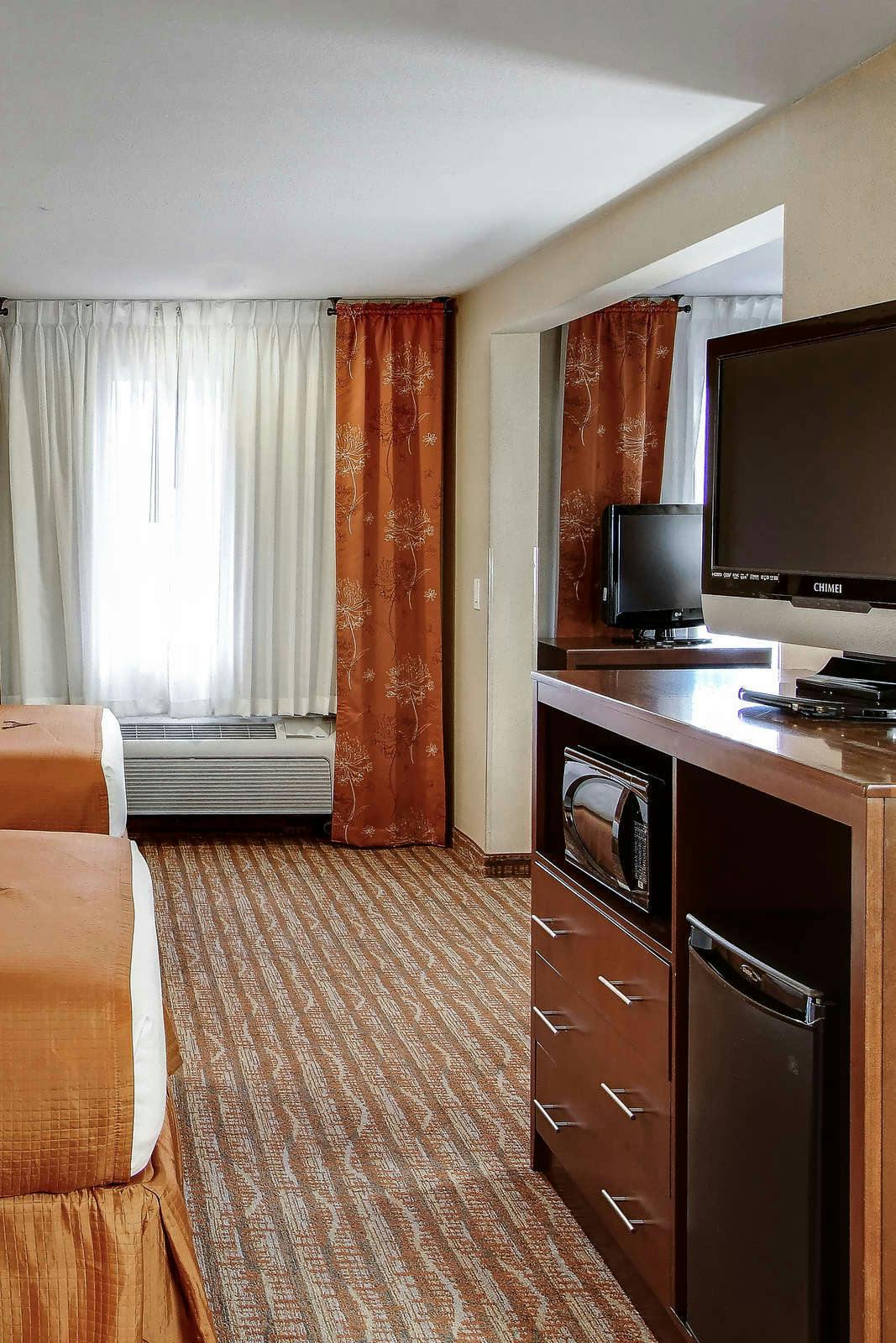 Hotel Phoenix Inn Suites - Lake Oswego photo 5