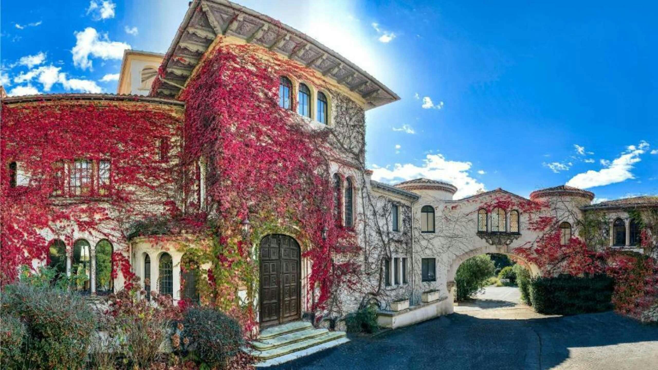 Brindos, Lac & Château