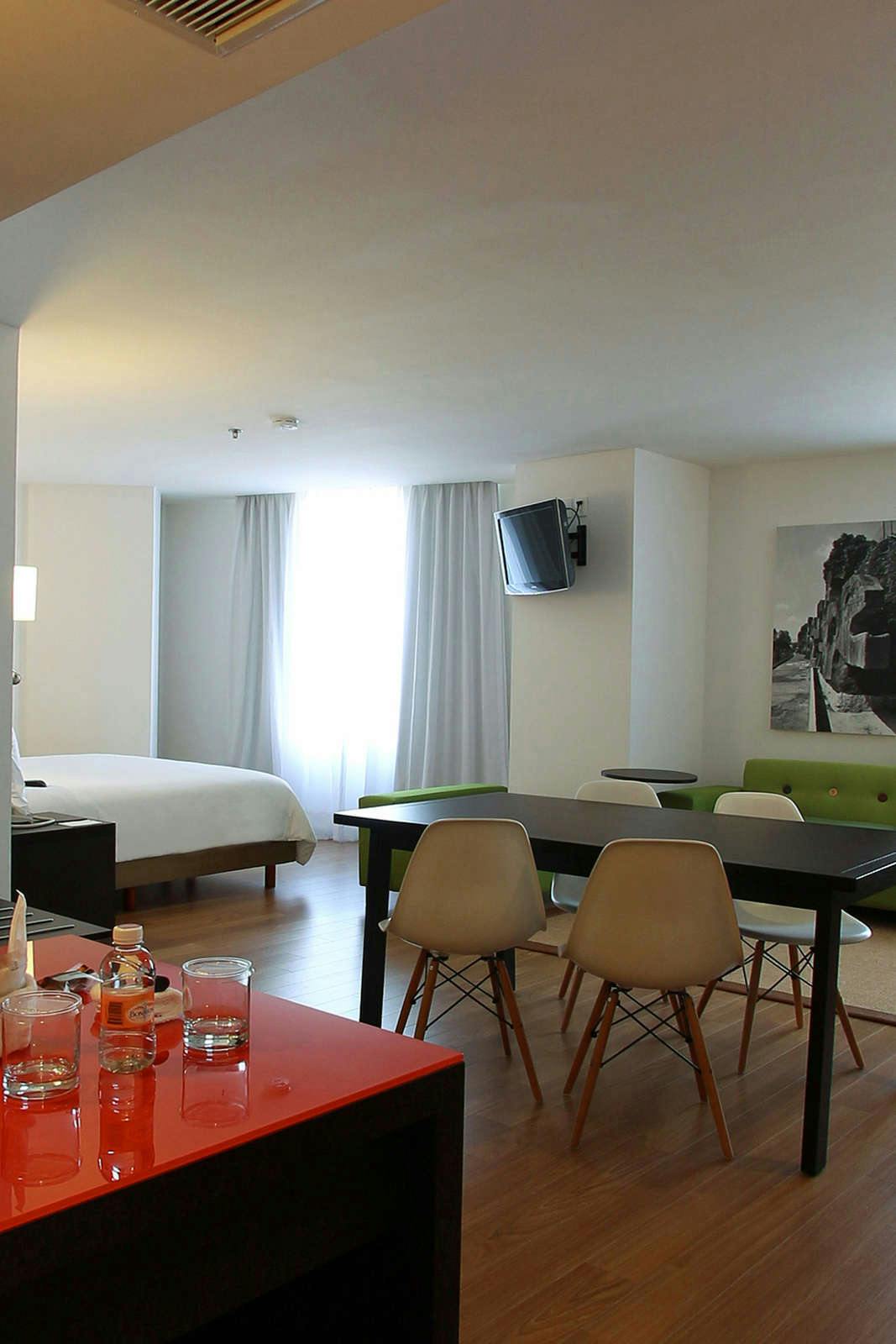 Hotel Fiesta Inn Naucalpan photo 4