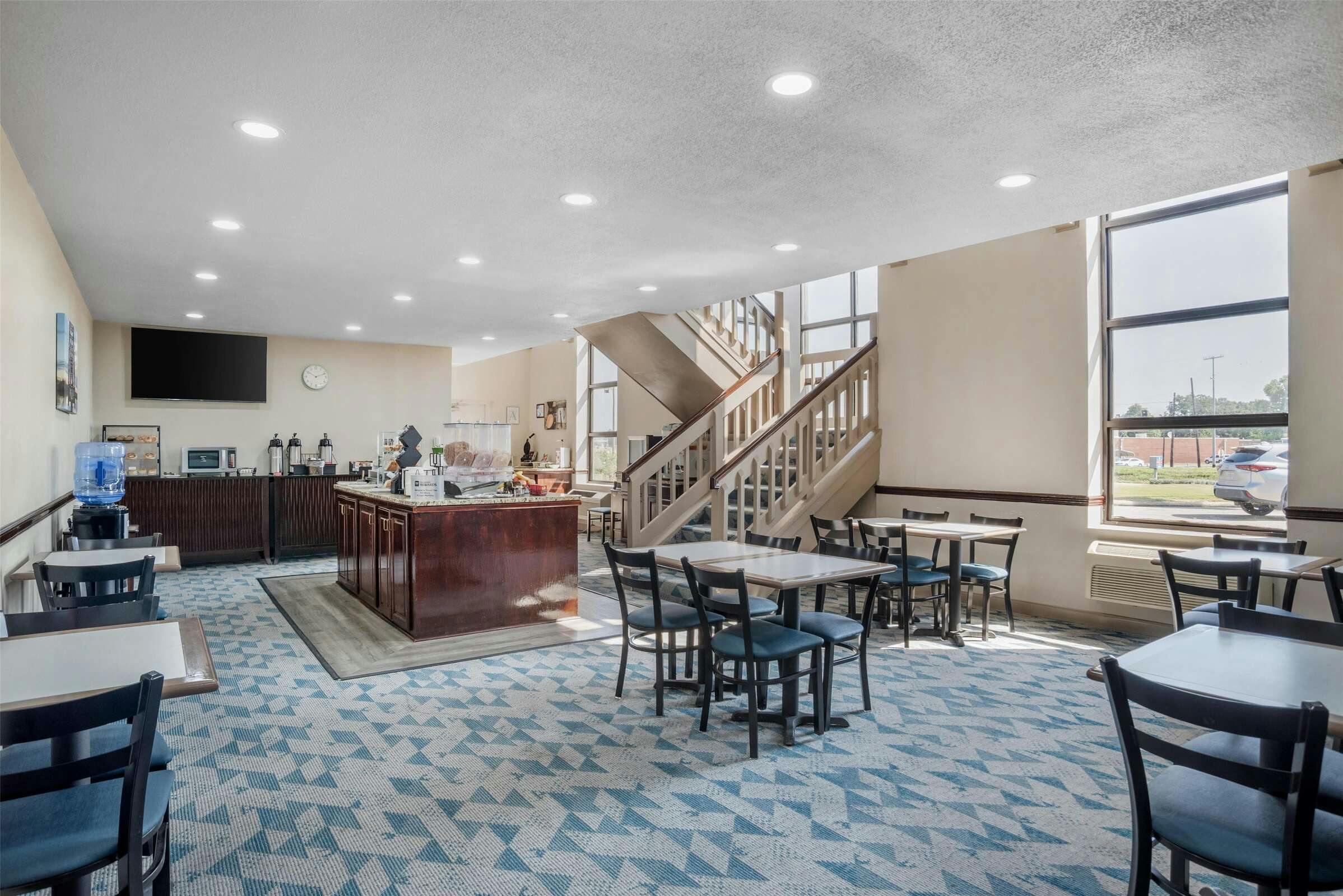 Hotel Sure Stay Plus Hotel By Best Western Greenwood photo 3