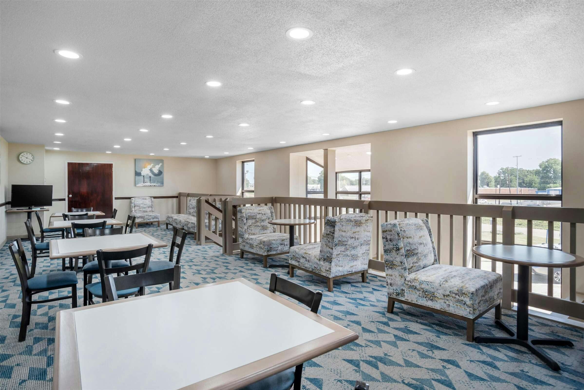 Hotel Sure Stay Plus Hotel By Best Western Greenwood photo 5