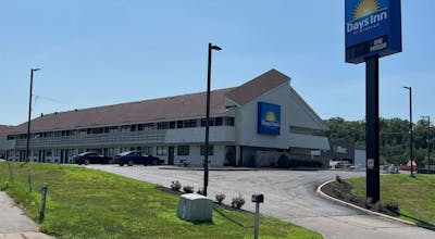 Days Inn Kansas City NE