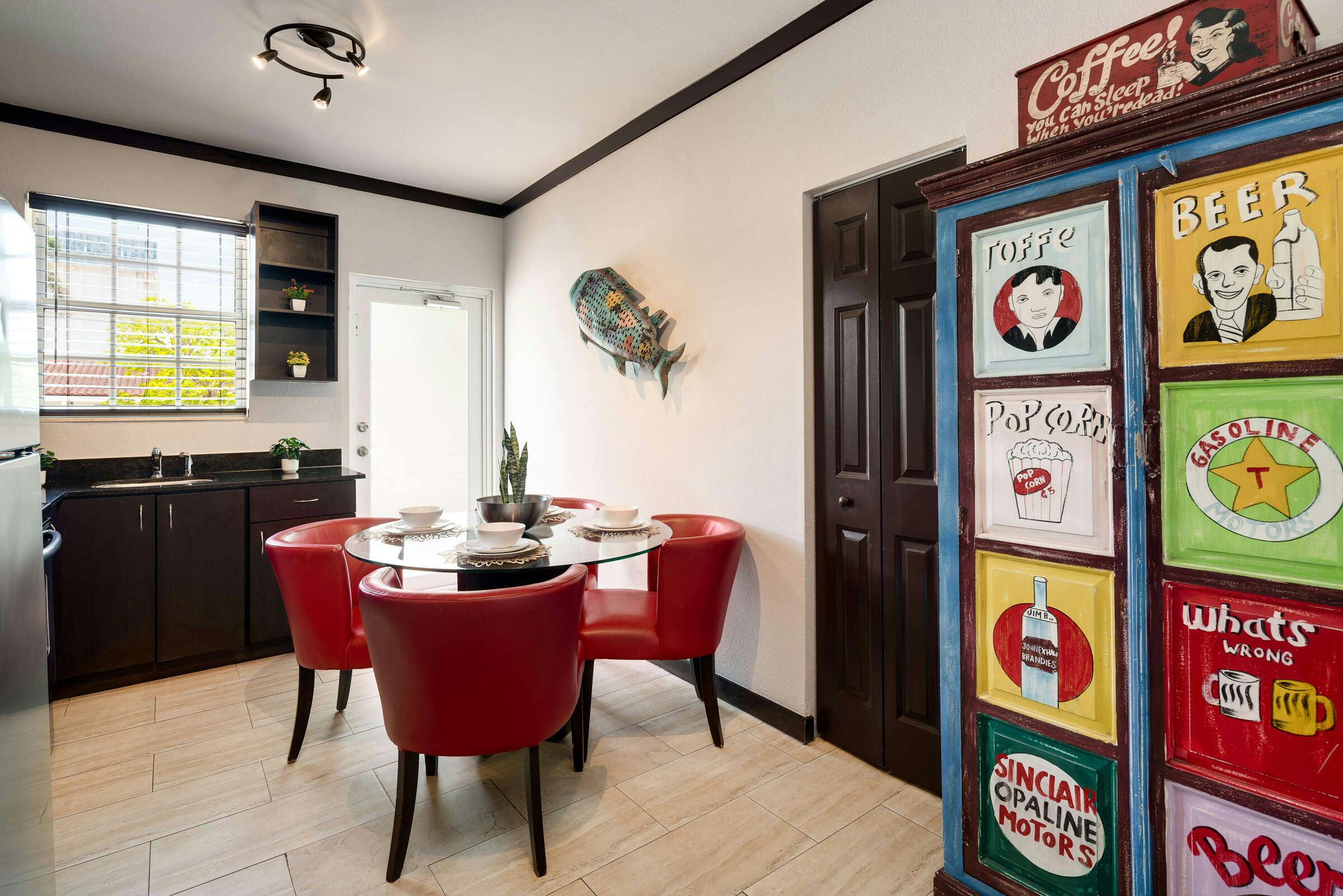 Hotel Tradewinds Apartments photo 5