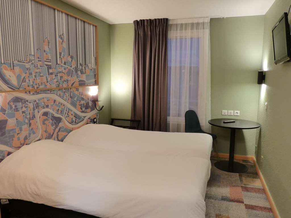 Hotel Ibis Styles Lyon Croix Rousse photo 2