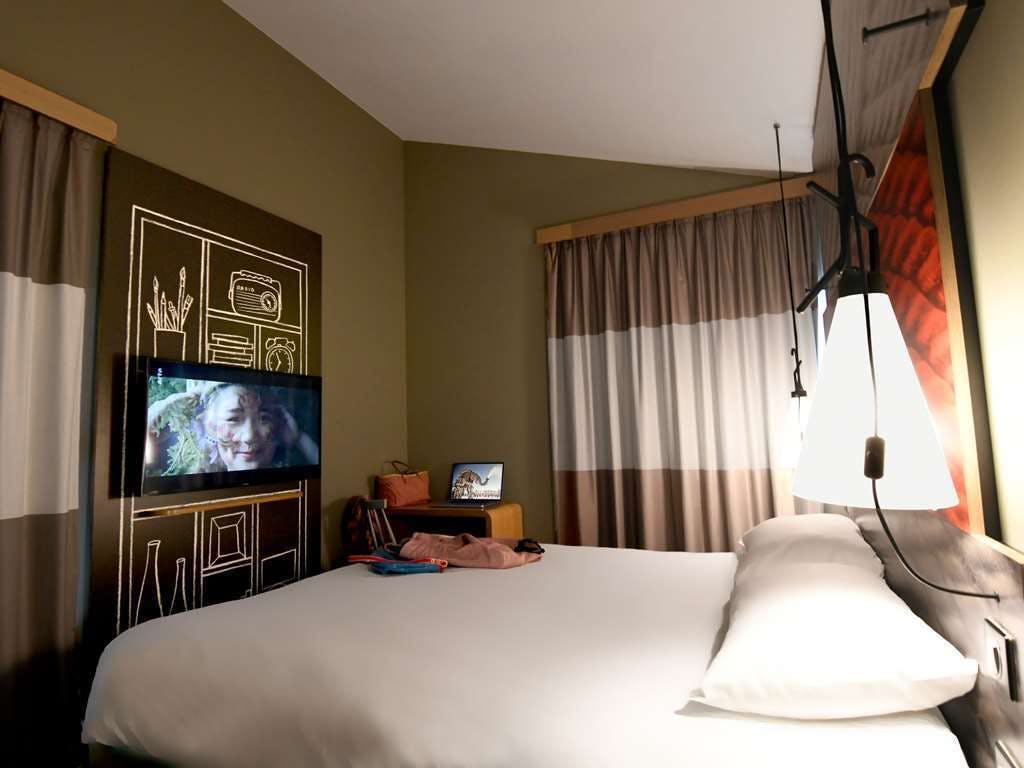 Hotel Ibis Nantes Saint Herblain photo 4