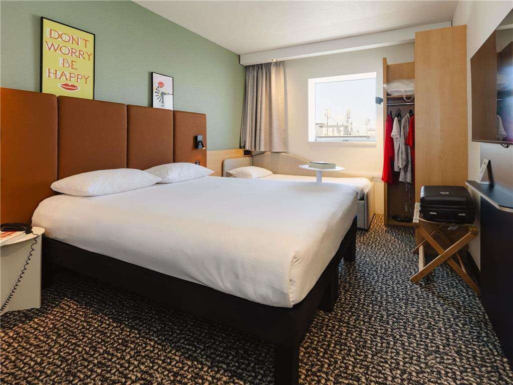 Hotel Ibis Rennes Centre Gare Sud photo 1