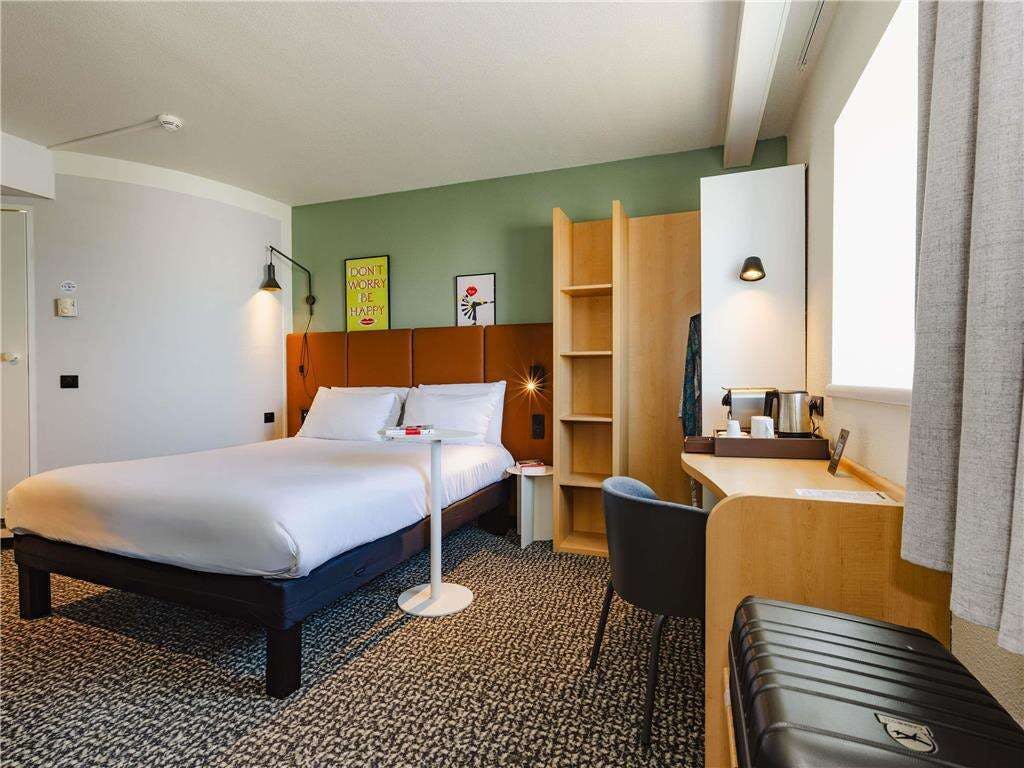 Hotel Ibis Rennes Centre Gare Sud photo 4