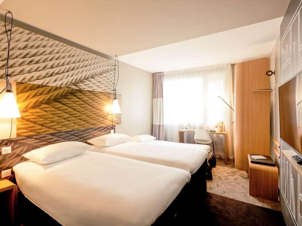 Hotel Ibis Lyon Carré De Soie photo 3