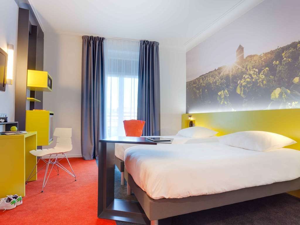 Hotel Ibis Styles Nantes Centre Gare photo 2