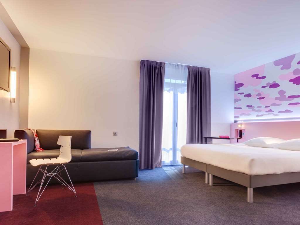 Hotel Ibis Styles Nantes Centre Gare photo 3