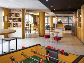 Hotel Ibis Carcassonne Centre La Cité photo 3