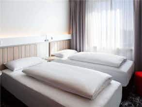 Hotel Ibis Hotel Berlin Airport photo 1