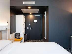 Hotel Ibis Hotel Berlin Airport photo 4