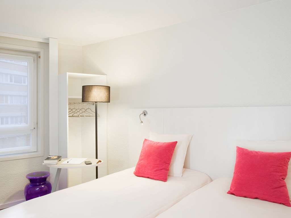 Hotel Ibis Styles Lille Centre Gare Beffroi photo 3