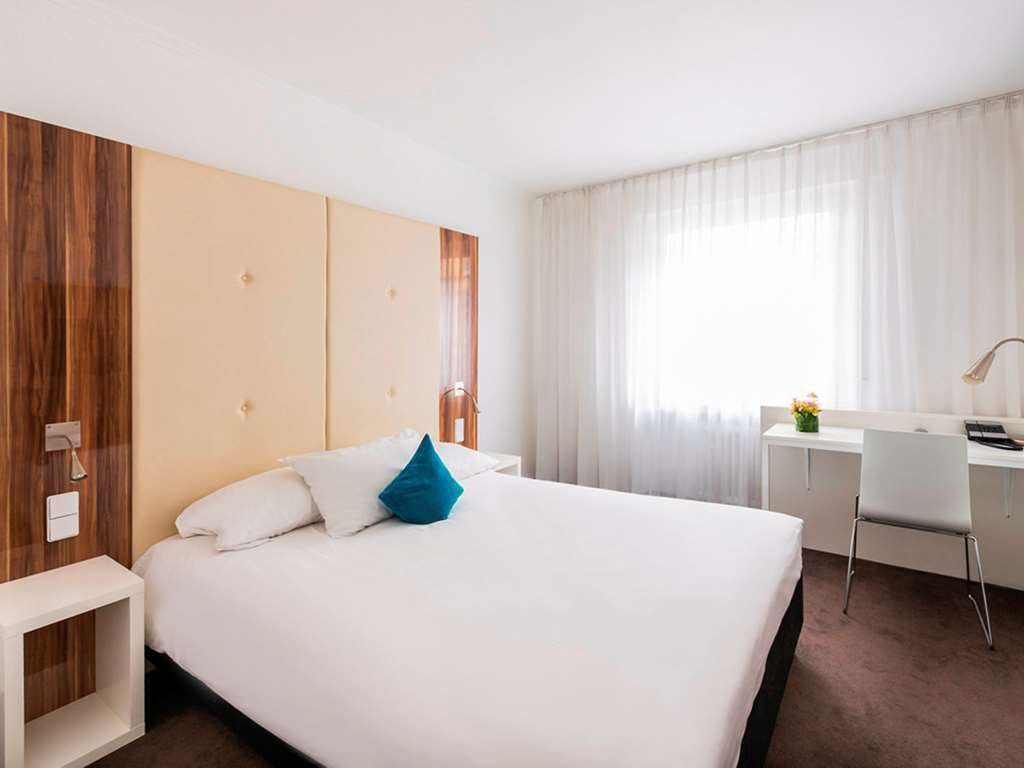 Hotel Ibis Styles Frankfurt City photo 1