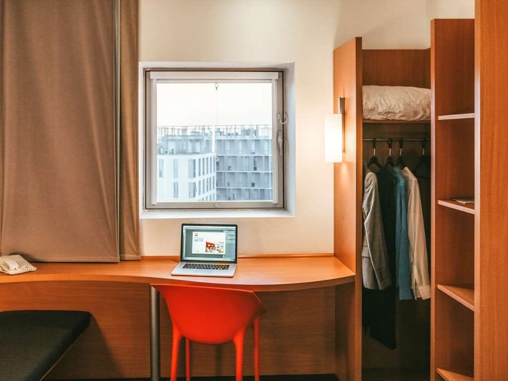 Hotel Ibis Casablanca Nearshore photo 3