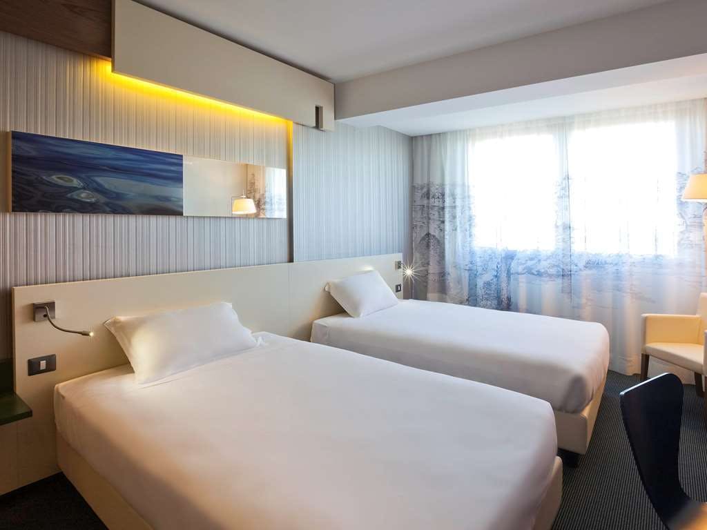 Hotel Ibis Styles Roma Eur photo 3