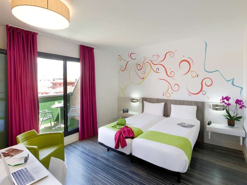 Hotel Ibis Styles Madrid Prado photo 1
