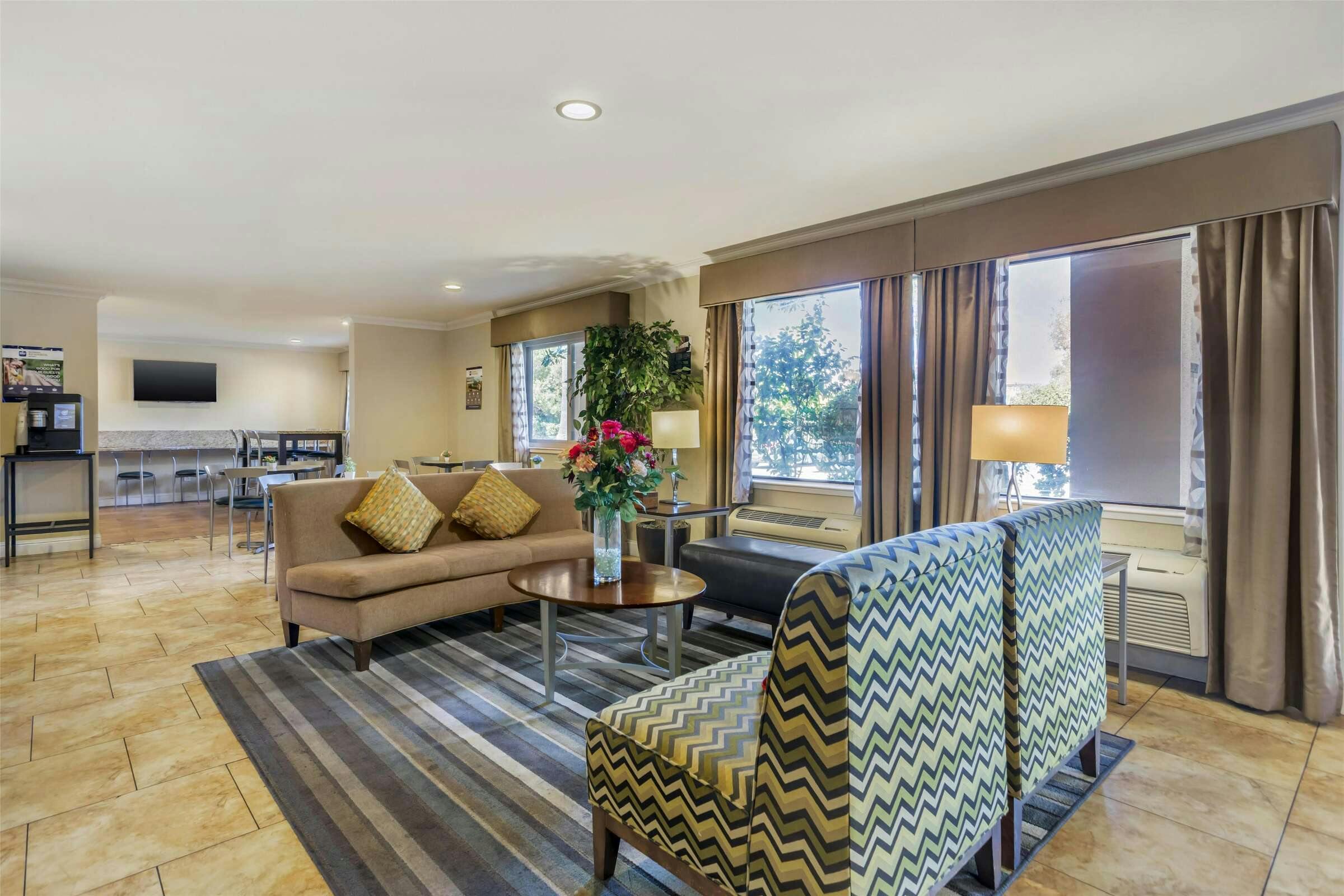 Hotel Best Western Plus Pleasanton Inn photo 1