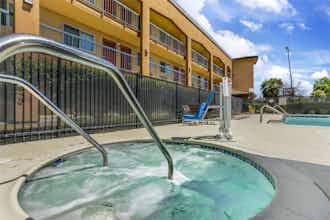 Hotel Best Western Plus Pleasanton Inn photo 3