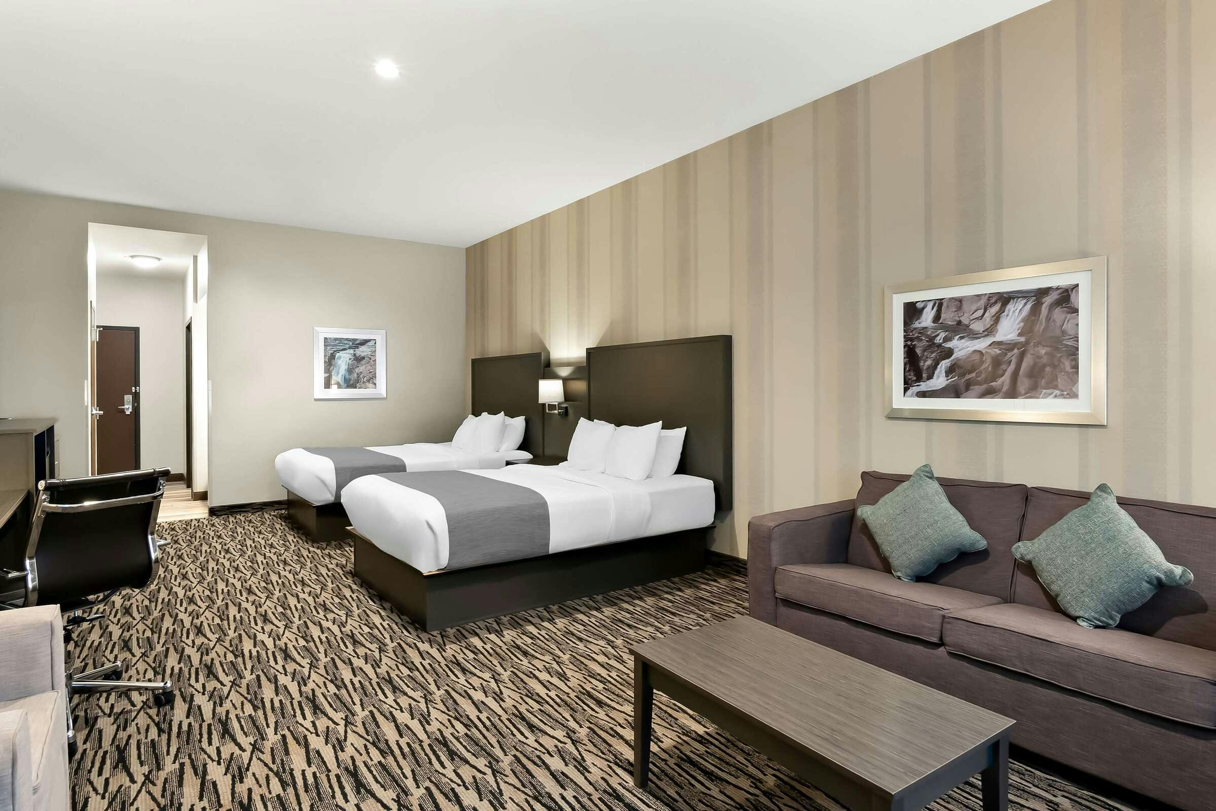 Hotel Best Western Sawtooth Inn & Suites photo 1