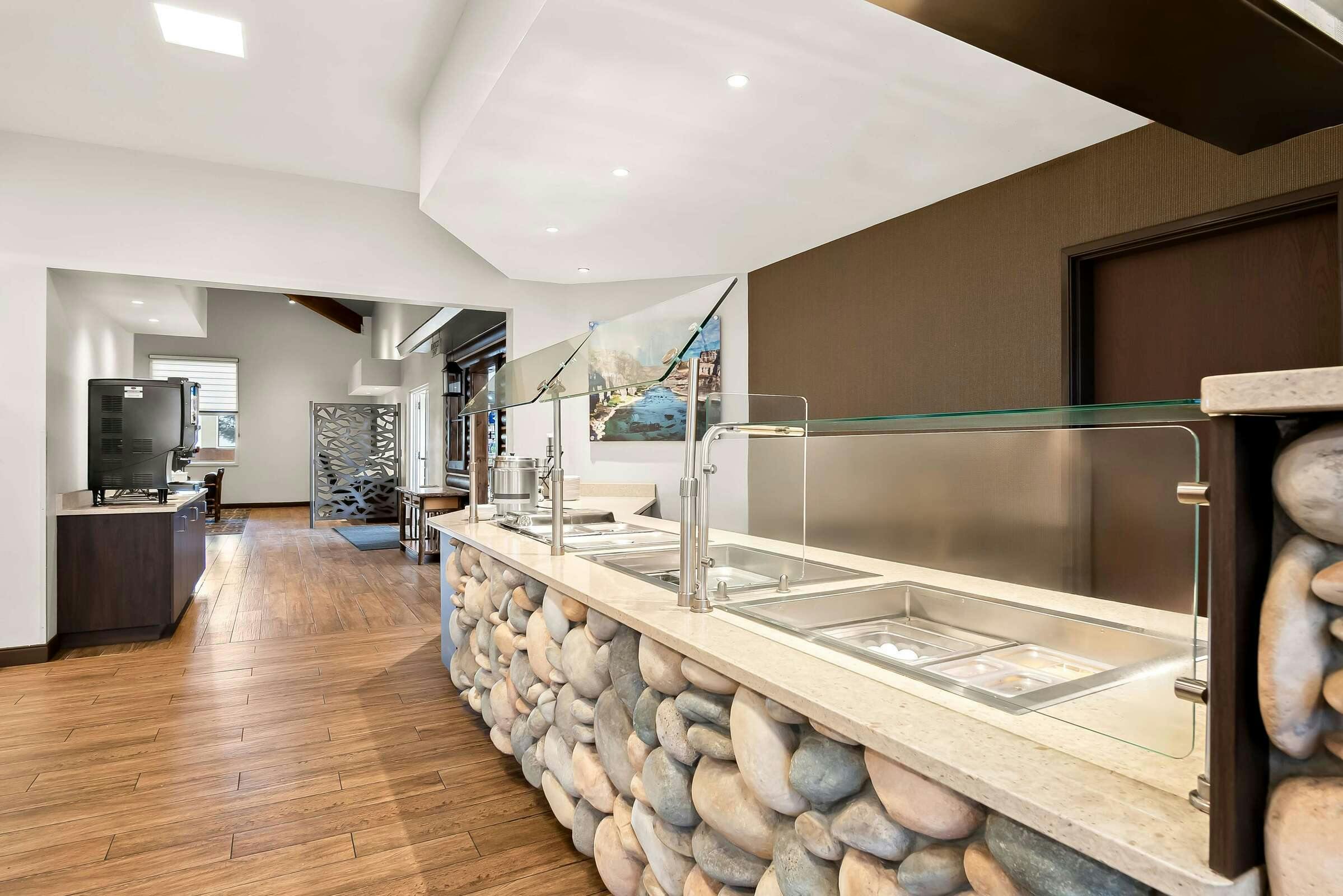 Hotel Best Western Sawtooth Inn & Suites photo 5