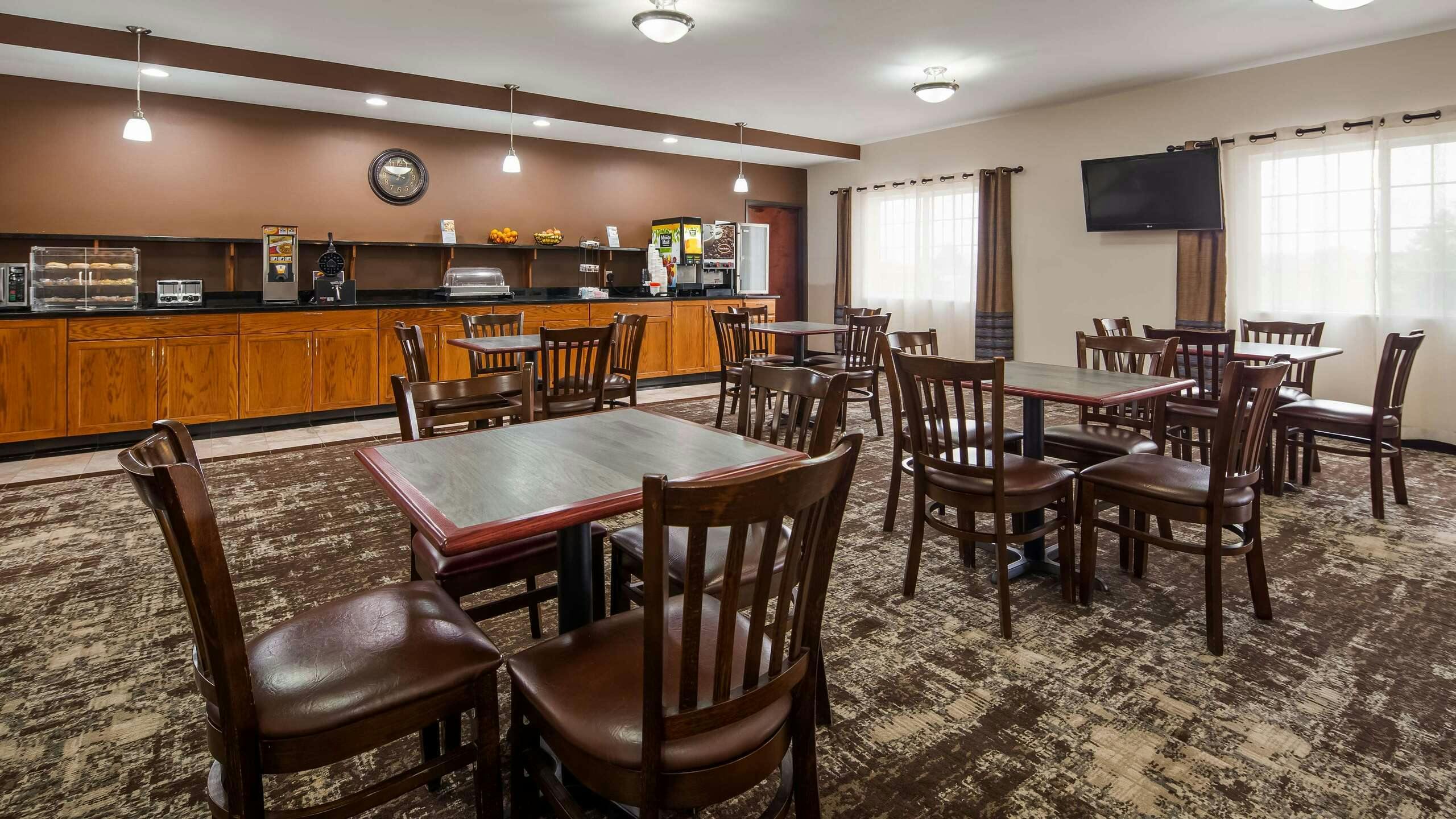 Hotel Best Western Plus Wakeeney Inn & Suites photo 3