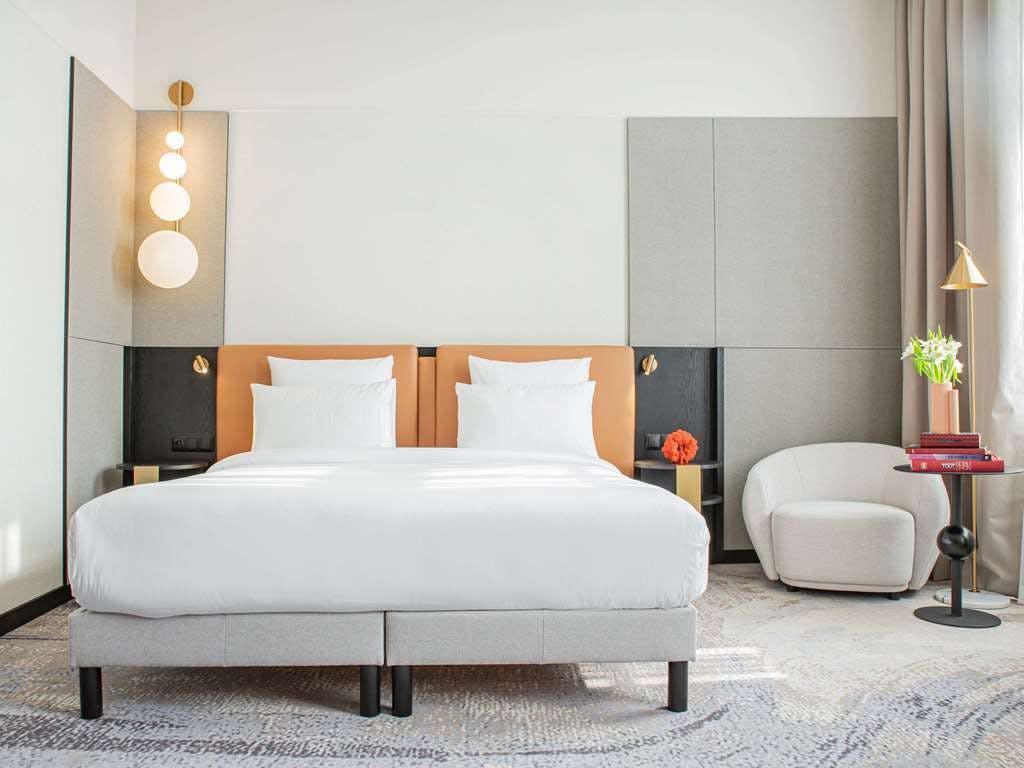 Hotel Mövenpick Grand Hotel Wroclaw photo 2