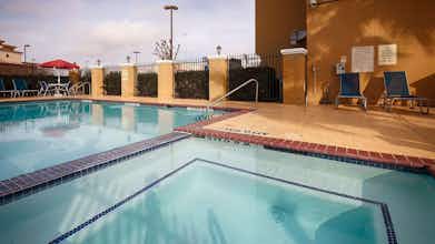 Hotel Best Western Plus Katy Inn & Suites photo 3