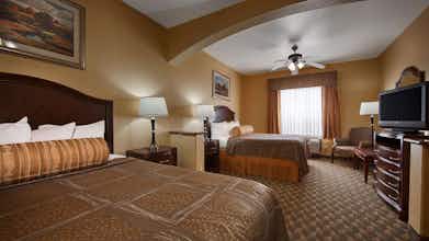 Hotel Best Western Plus Manvel Inn & Suites photo 1