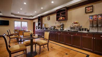 Hotel Best Western Plus Manvel Inn & Suites photo 2