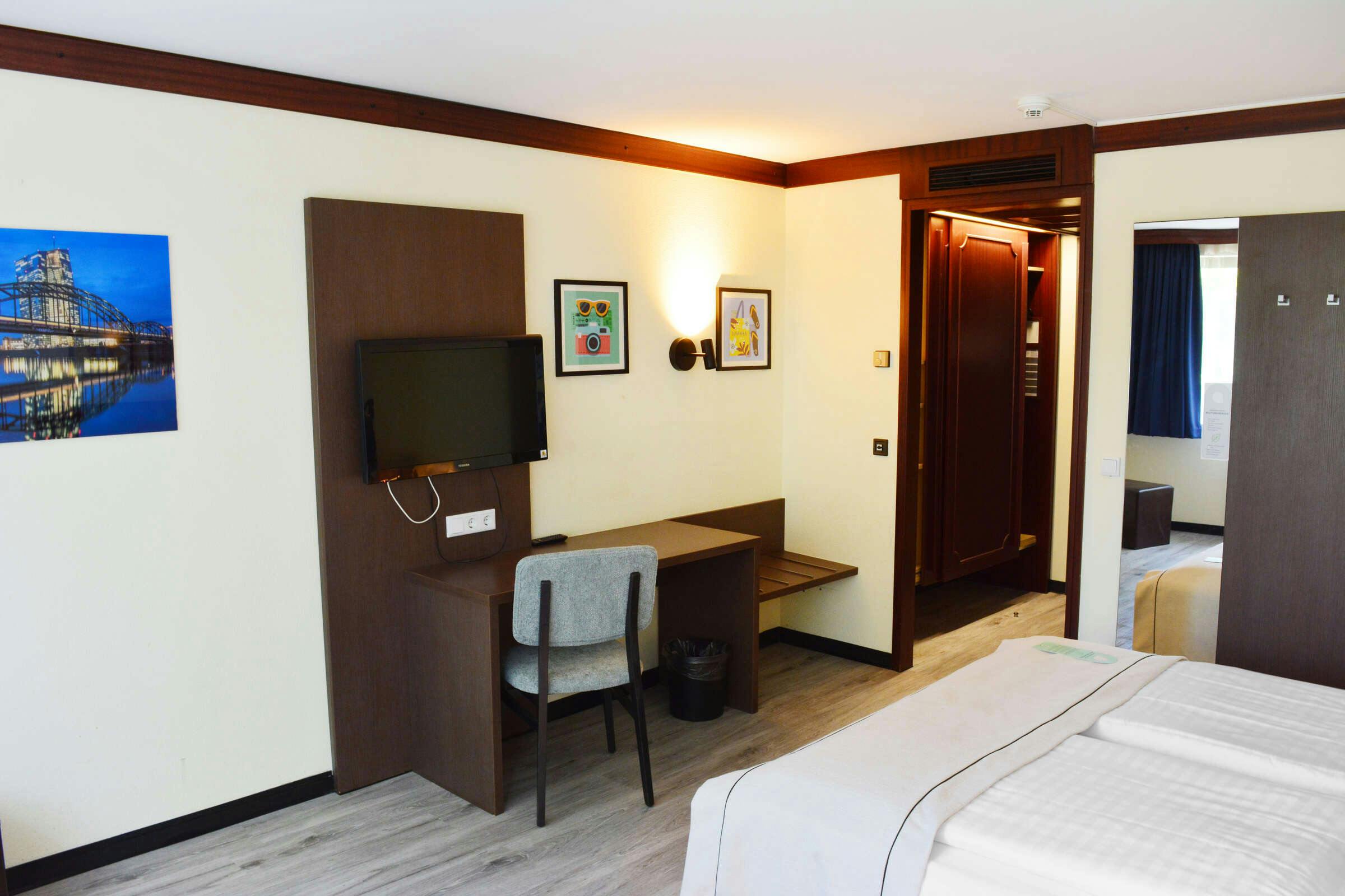 Hotel Novum Hotel Imperial Frankfurt Messe photo 2