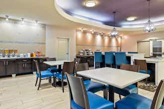 Hotel La Quinta Inn Ste Energy photo 5