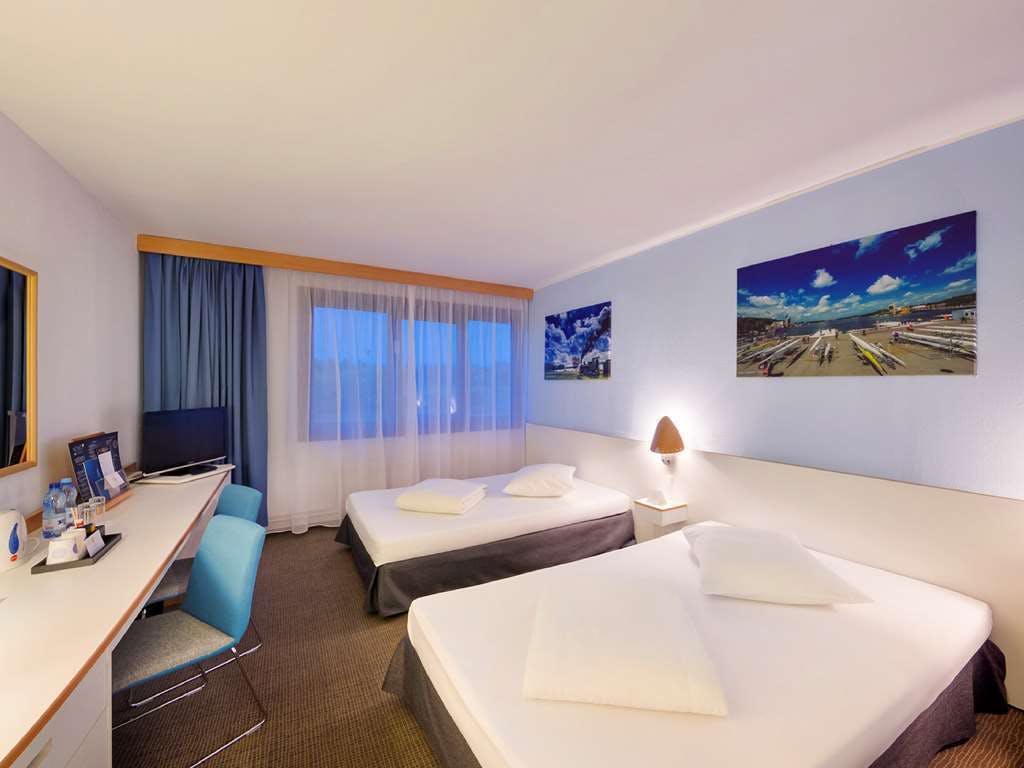 Hotel Novotel Poznan Malta photo 5