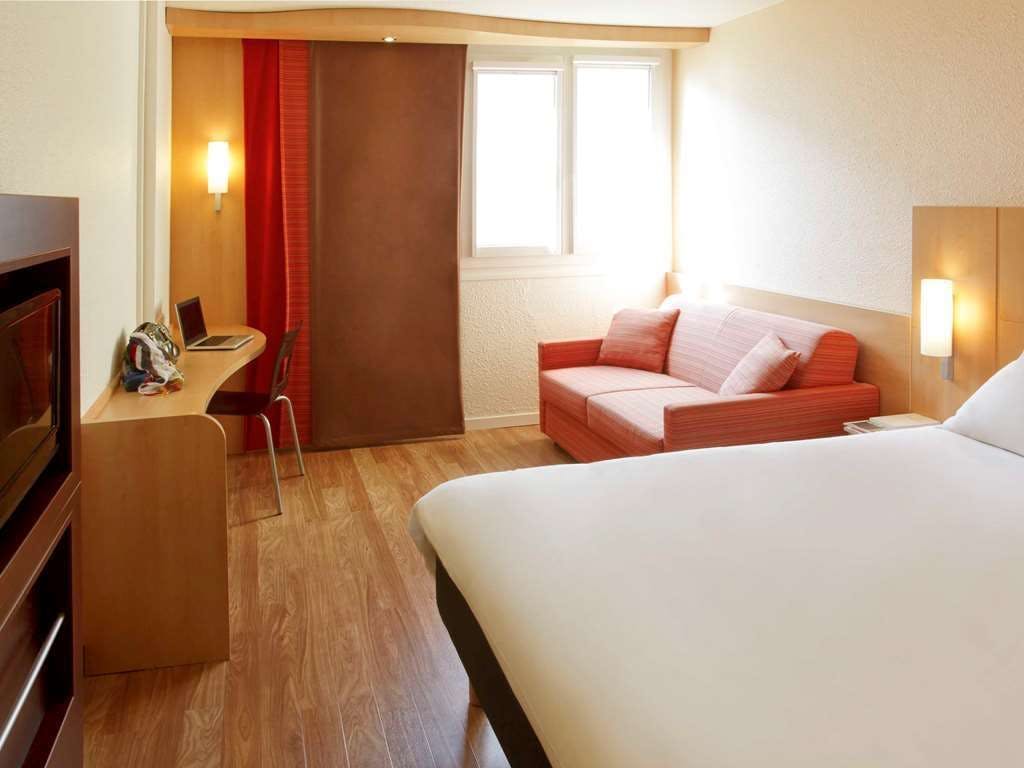 Hotel Ibis Roanne photo 4