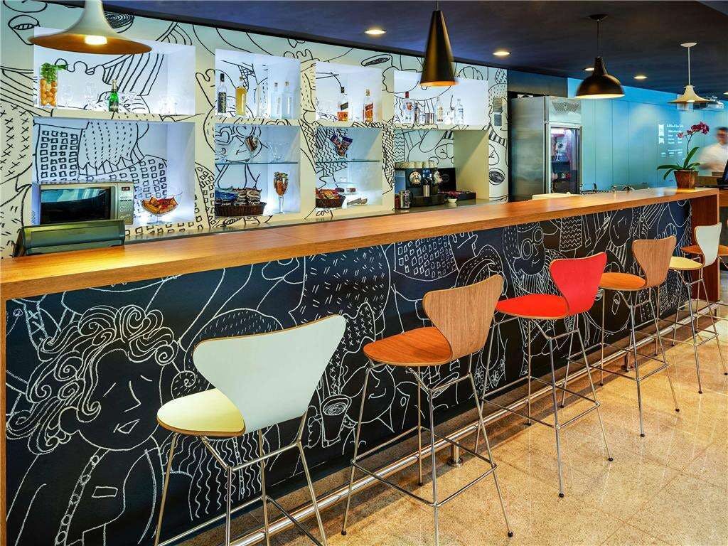 Hotel Ibis Bordeaux Lac photo 3