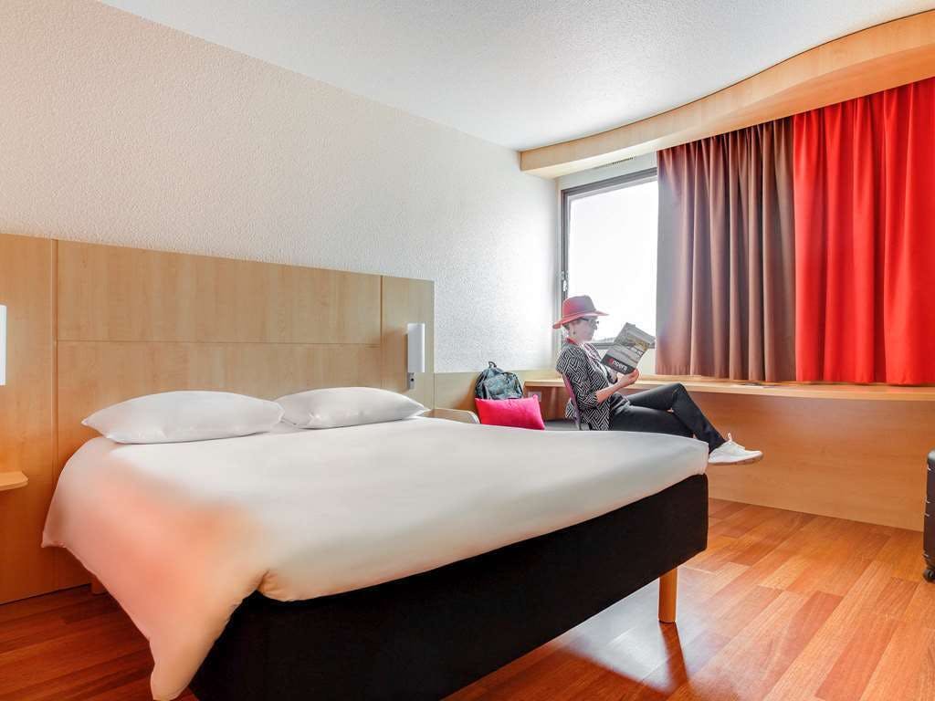 Hotel Ibis Angers Centre Château photo 2